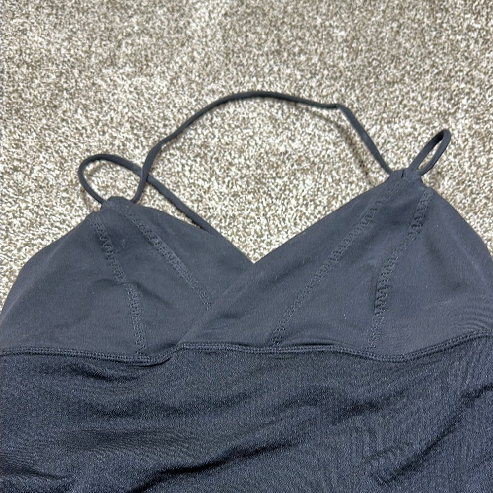 Lululemon black Ruched Tank Top built in bra strappy back size 6 - Picture 4 of 8